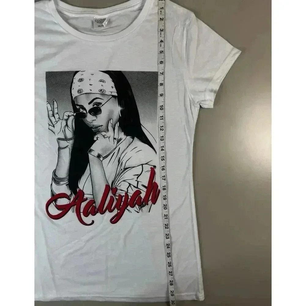 Aaliyah Womens T-Shirt Size 1X White Short Sleeve 90s Hip Hop R&B Plus Babydoll - Picture 6 of 9